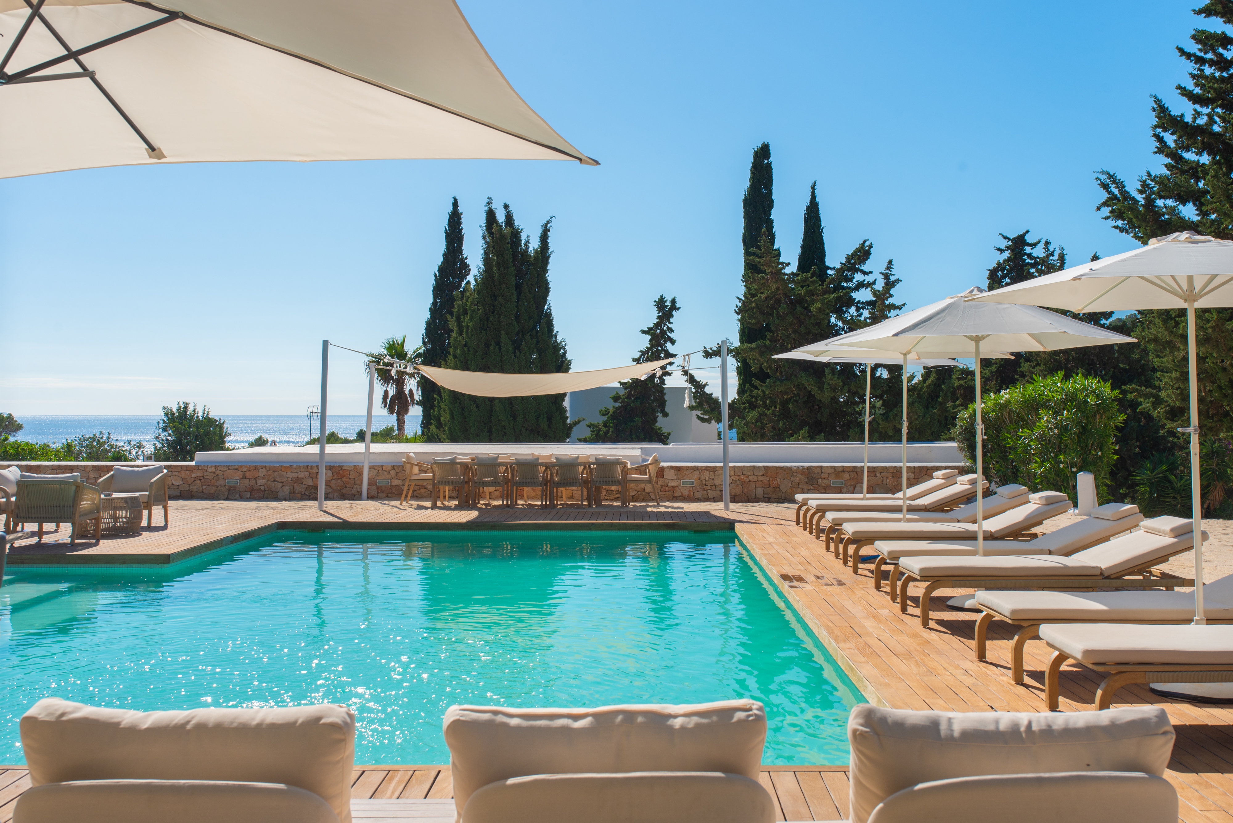 Villa Jondal — terrace and sea view composition